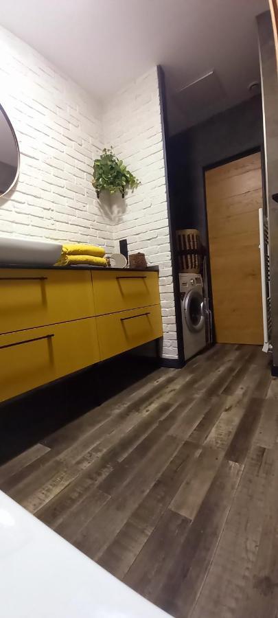 La Rochelaise : Appartement Calme & Somptueux Dans L'Hyper Centre. ลาโรแชล ภายนอก รูปภาพ
